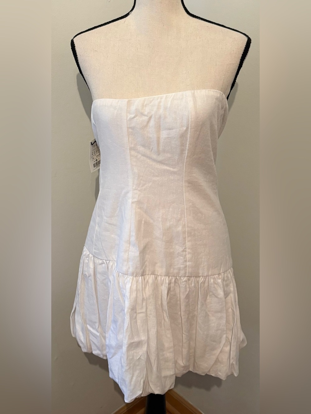 Pull & Bear Bubble Hem Dress White Mini Linen Blend Women’s Medium NWT - Picture 5 of 8